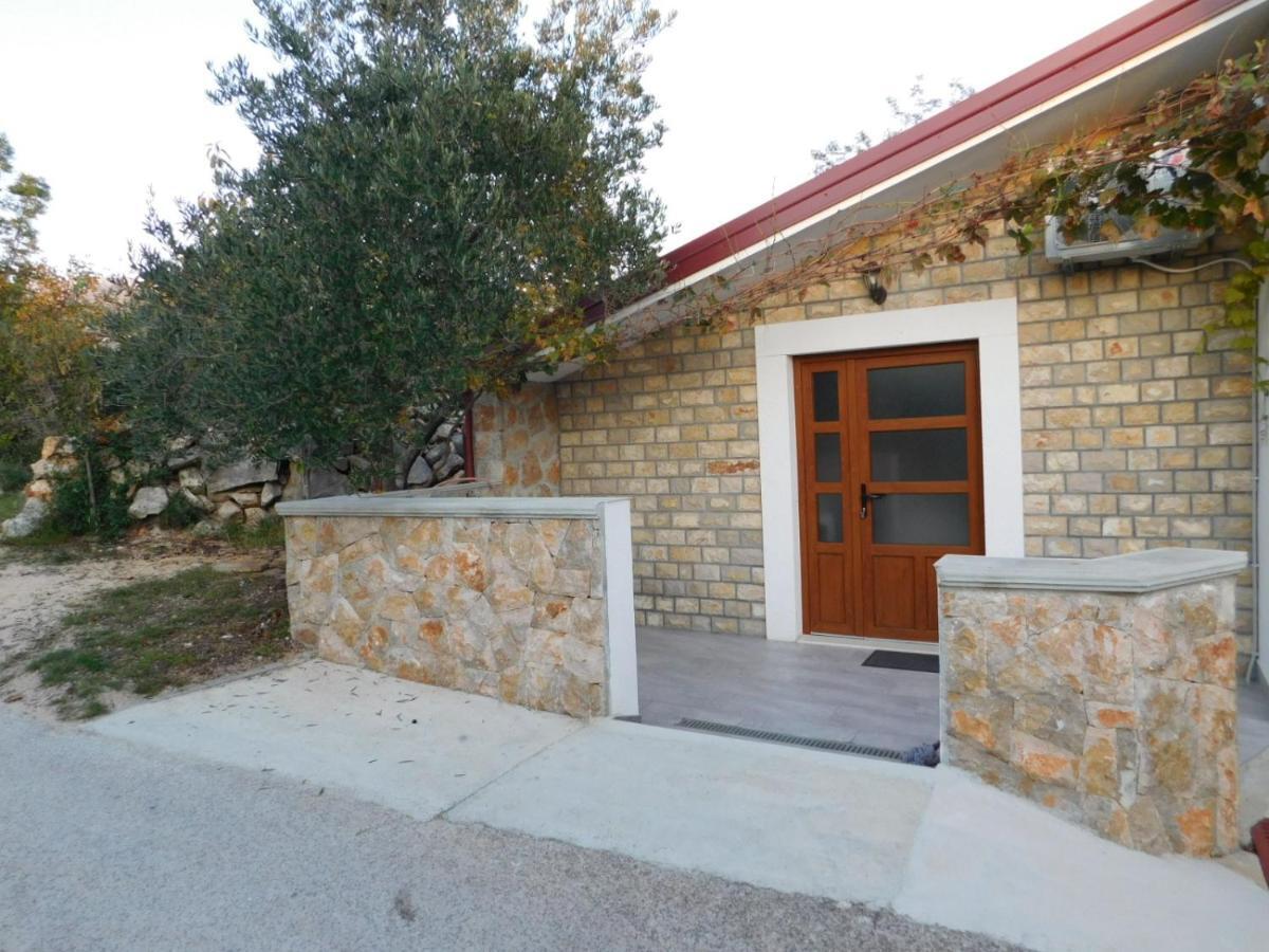 Zile * Starigrad Paklenica